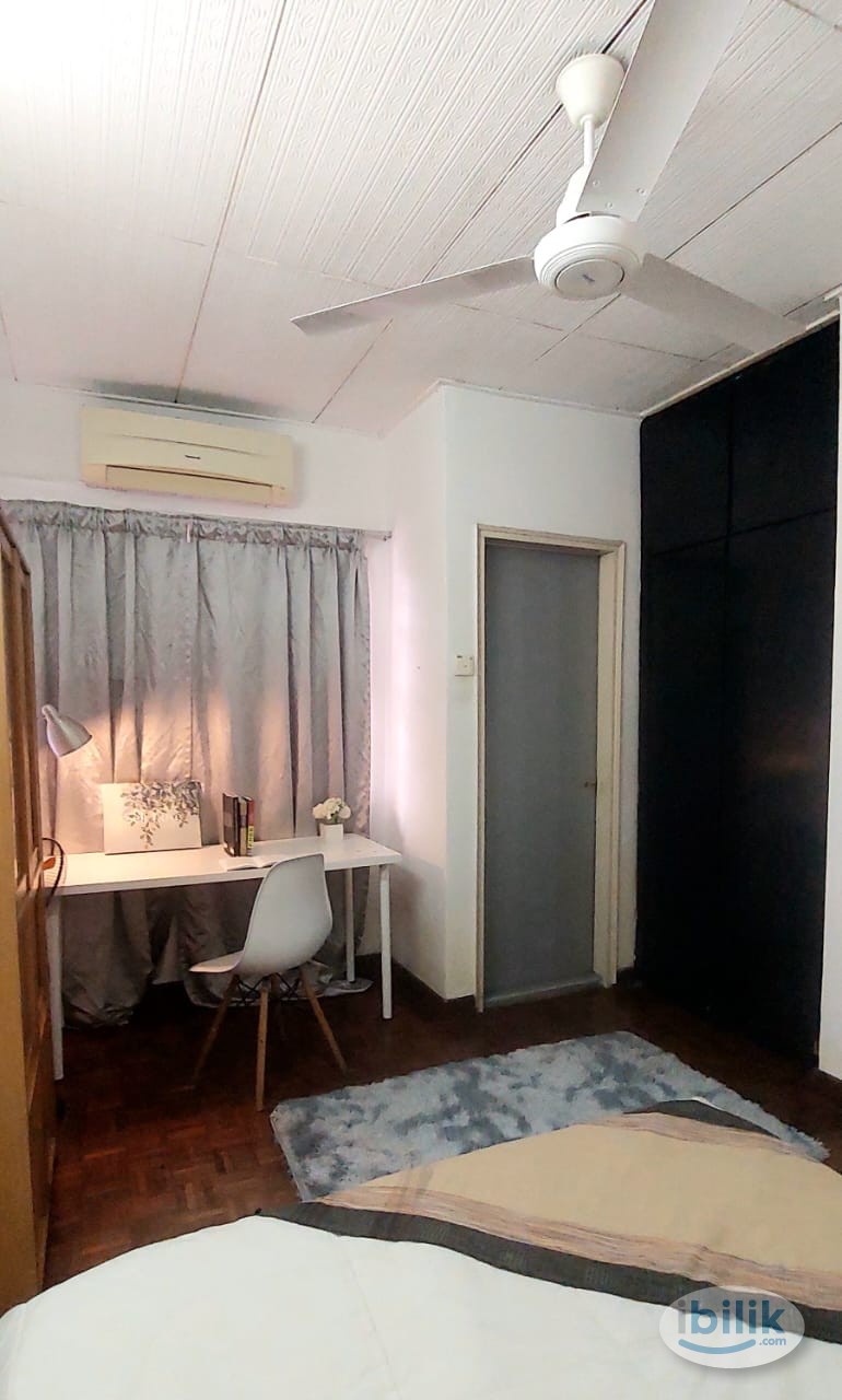 Damansara Jaya Middle room near Atria - Image 2