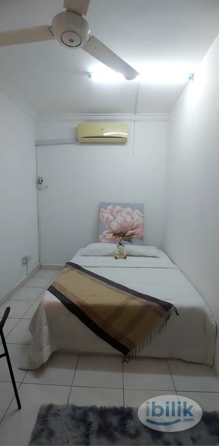 BU11 Spacious Middle room - Image 1