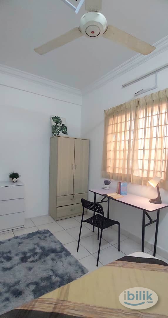 BU11 Spacious Middle room - Image 2