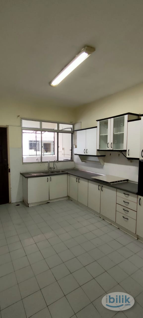 BU11 Spacious middle room - Image 4