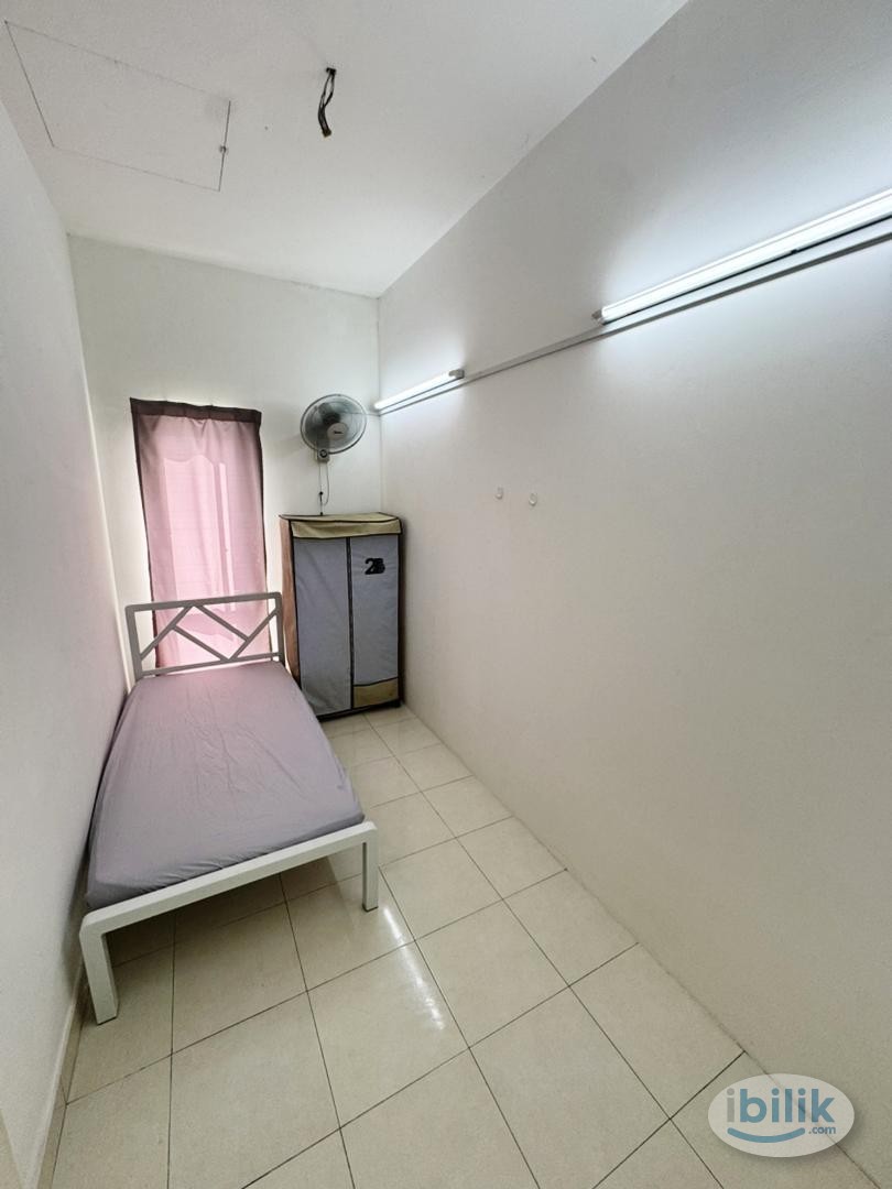 LAST YEAR PROMO 🔉Middle Room for Rent + Air-Cond at Setia Alam🌟Zero Deposit & Free Utilities‼️😍 - Image 2