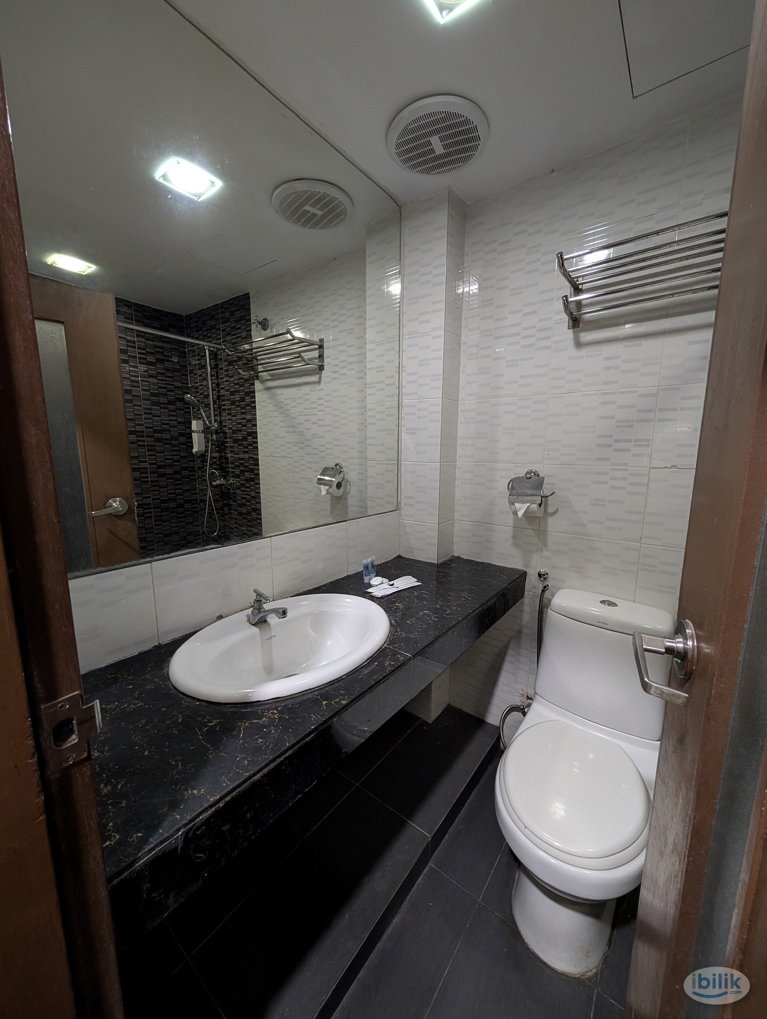 Master Room at Bandar Hilir, Melaka - Image 3