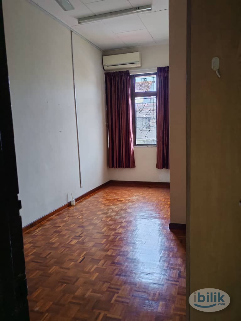 Medium Size Room at Taman Desa, Kuala Lumpur - Image 1