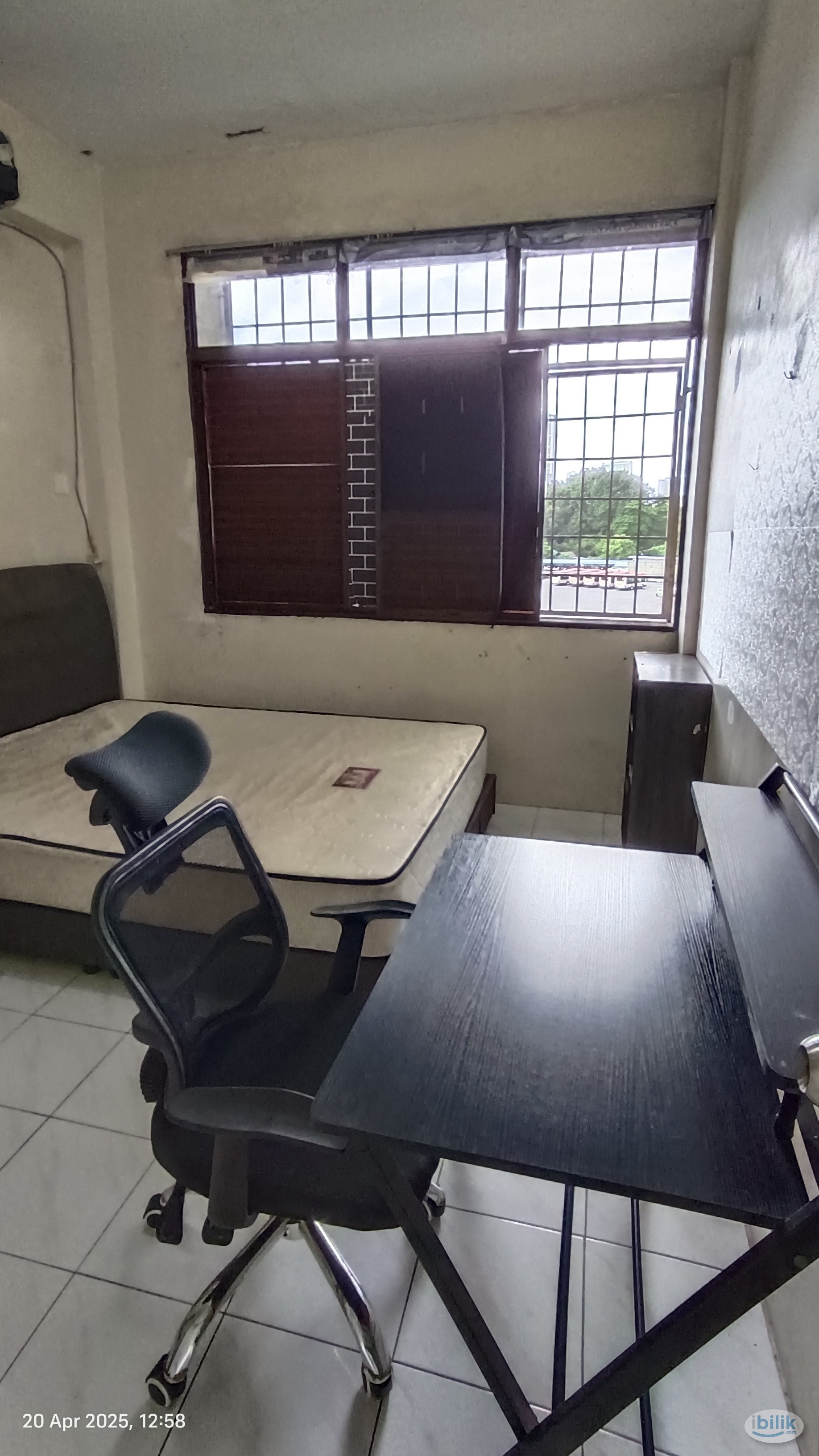 Master Room at Sungai Dua, Penang - Image 4