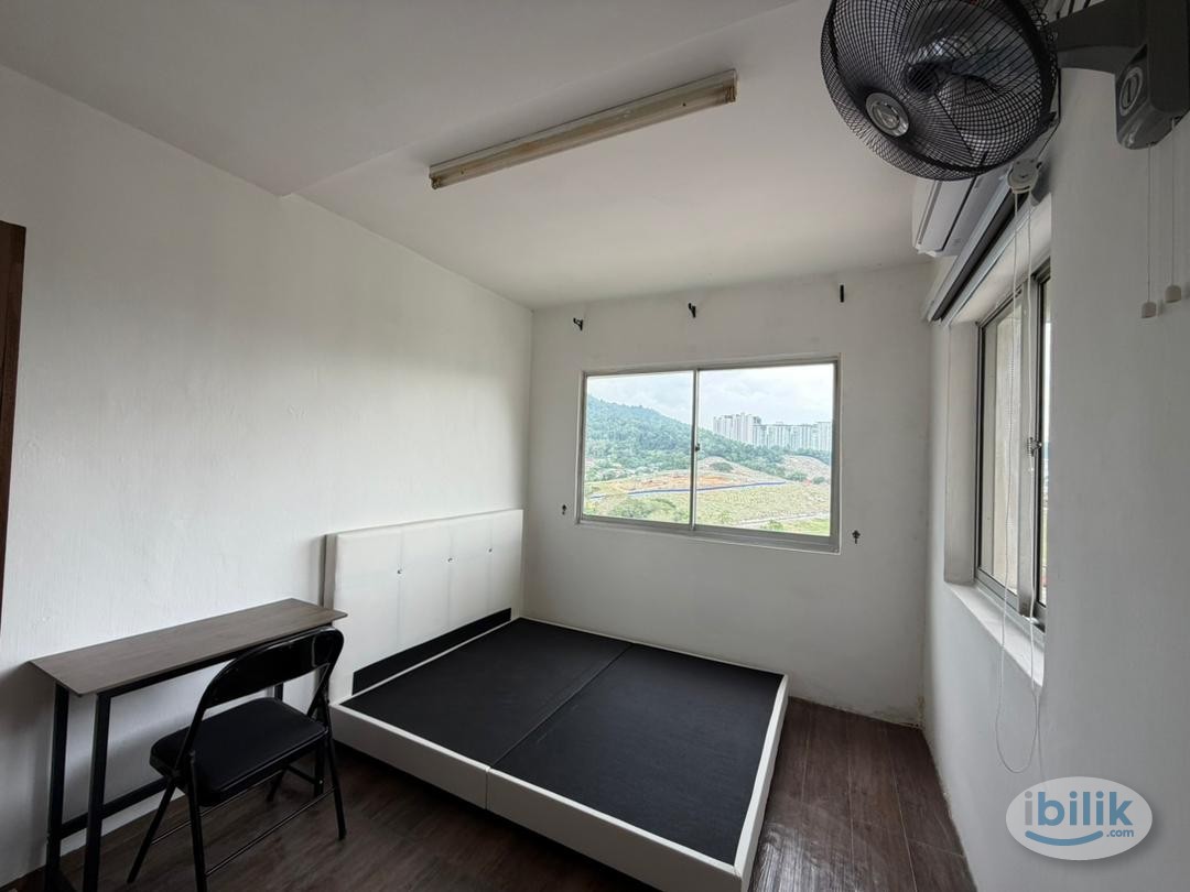 Master Room at Tanjung Tokong, Penang - Image 3