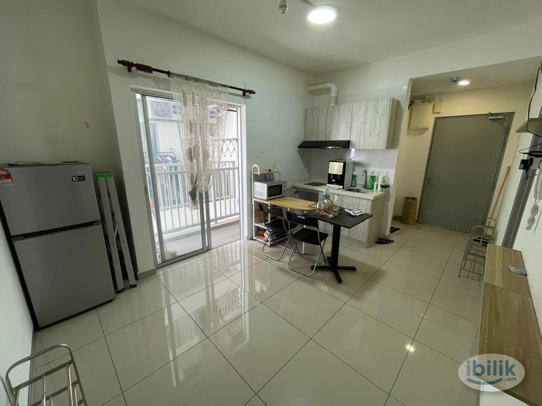 (Female Only) Middle Room at The Edge Residence, UEP Subang Jaya (Near Matahari Grocer) - Image 4