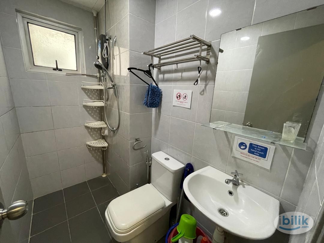 (Female Only) Middle Room at The Edge Residence, UEP Subang Jaya (Near Matahari Grocer) - Image 5