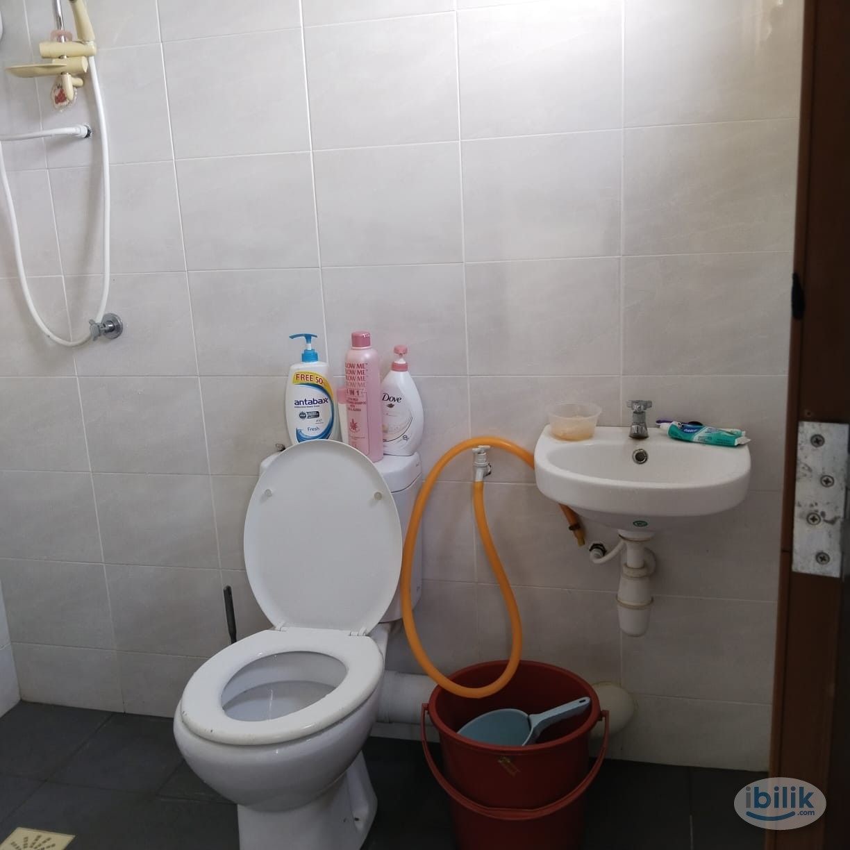 small room female kajang - Image 1