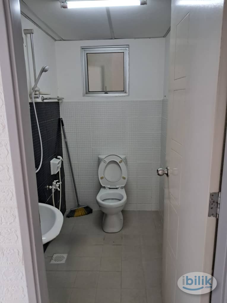 RM20 Single Room at Bukit Bintang, KL City Centre - Image 4
