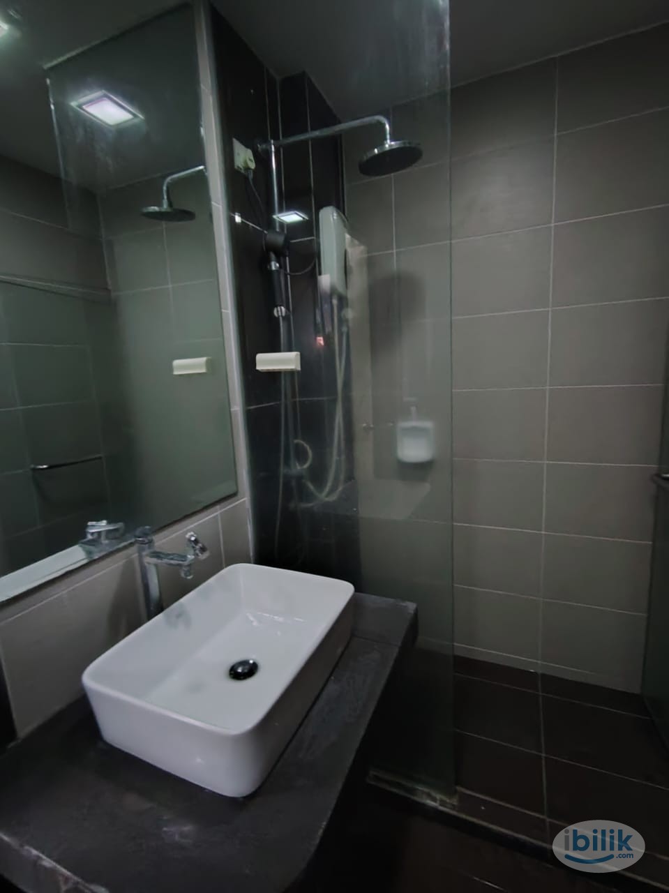 Middle Room at Rayaria, Ipoh - Image 5