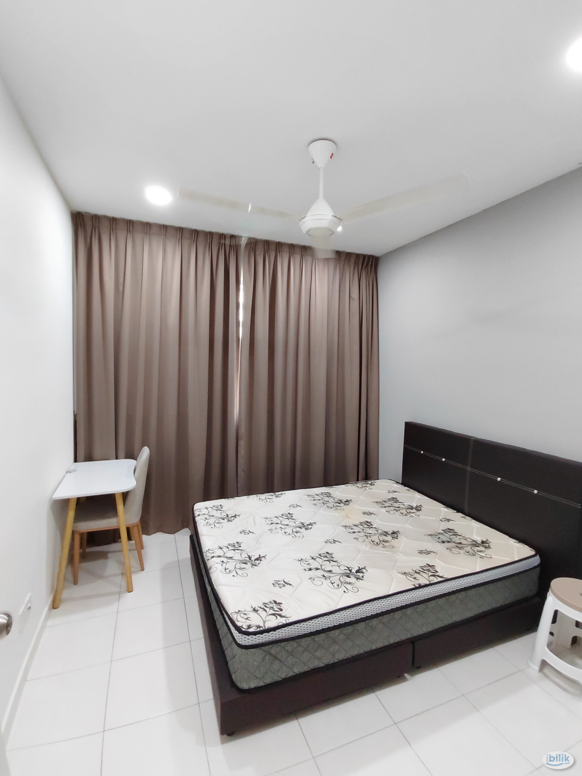 i-Santorini Aircond Furnished Middle Room included utilities share bathroom MIX GENDER - Image 1