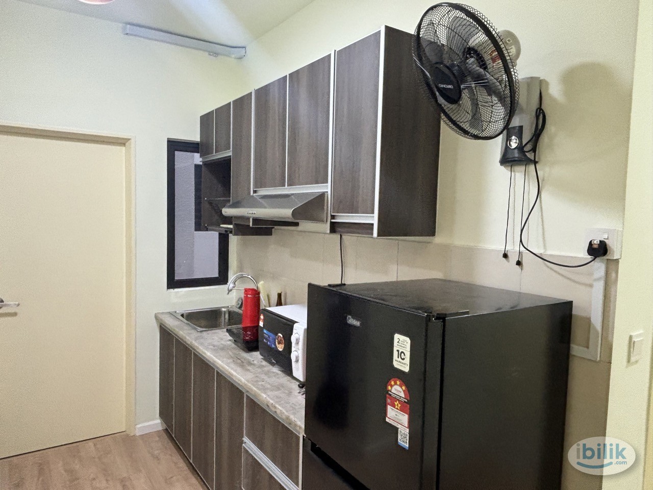 🔥Dian Residence, Seksyen 13 Single Room🔥Fully Furnish NEW Aircond Wardrobe Table Chair Mattress - Image 2