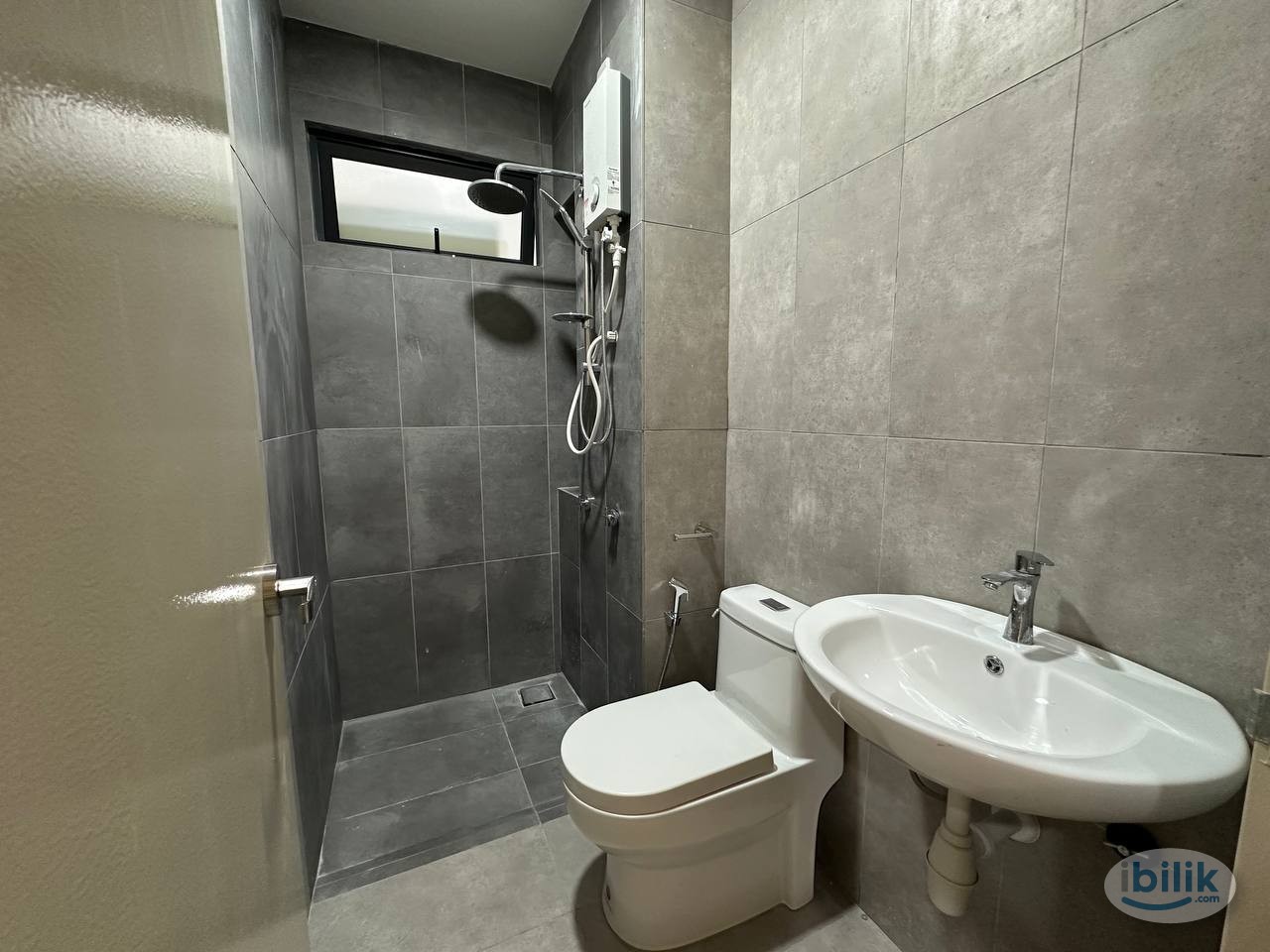 Middle Balcony Room at The Harmony @ Old Klang Road | Brand new Residences and Room | Greate Balcony View - Image 5