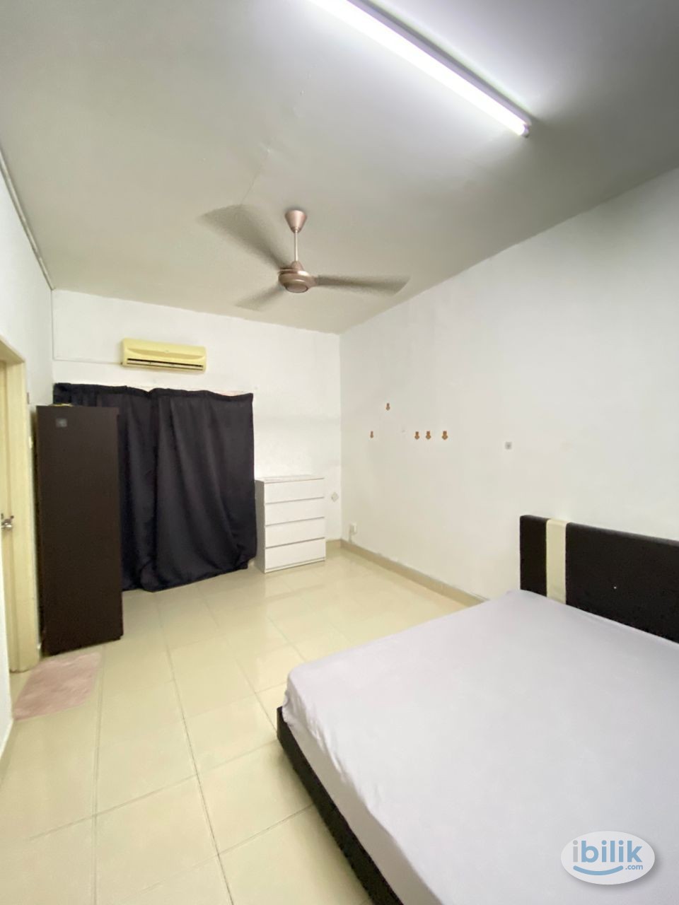 Middle Room at Kota Damansara, Attached Bathroom ❤️‍🔥 - Image 2