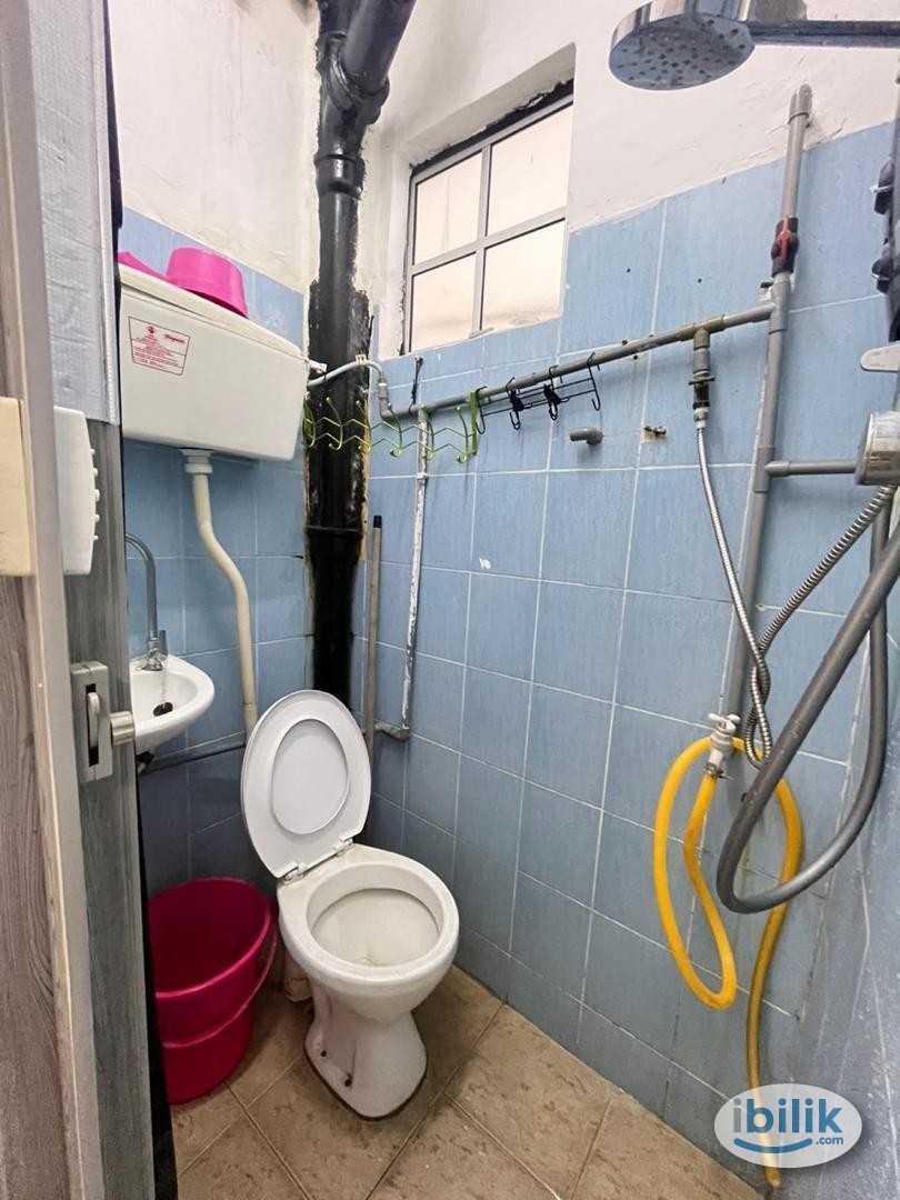 Single Room at Taman Nesa, Skudai - Image 5