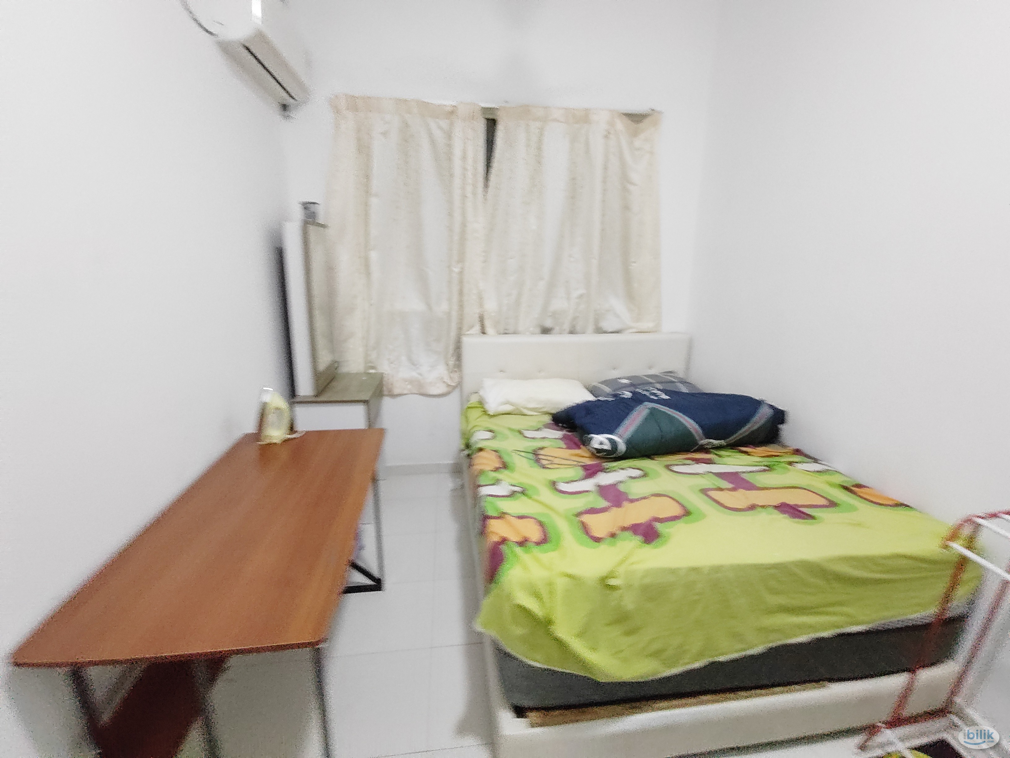 Fiera Vista Aircond Middle Room included Utilities Share Bathroom MIX GENDER - Image 1