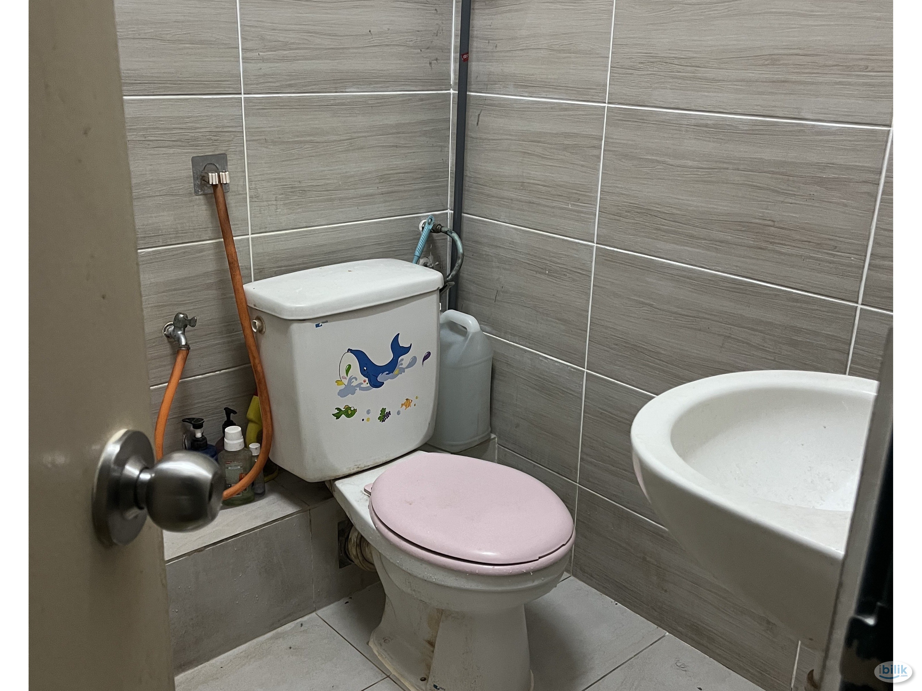 Middle Room at Cheras, Kuala Lumpur - Image 3