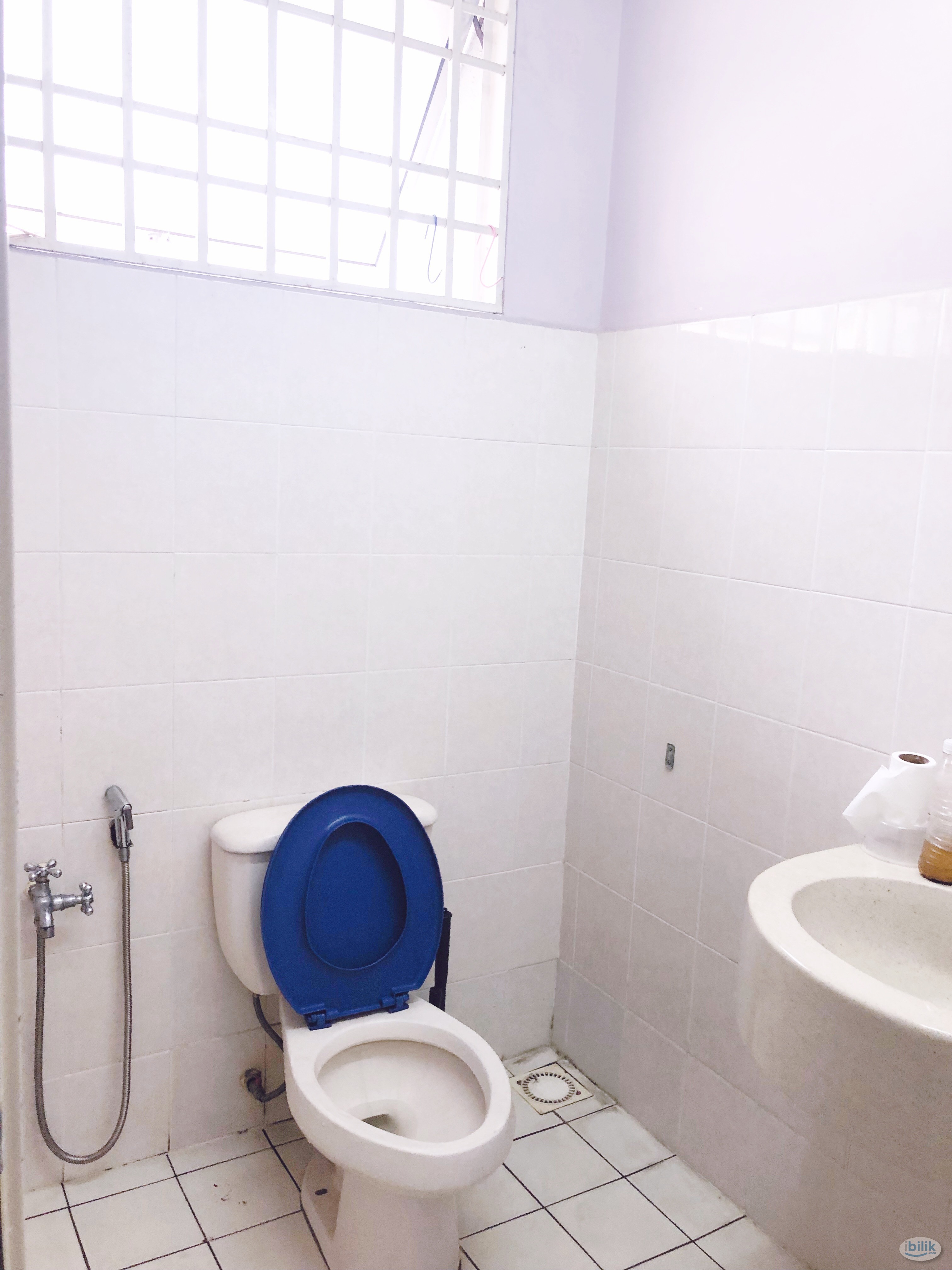 Single Room at Platinum Hill PV5, Setapak - Image 3