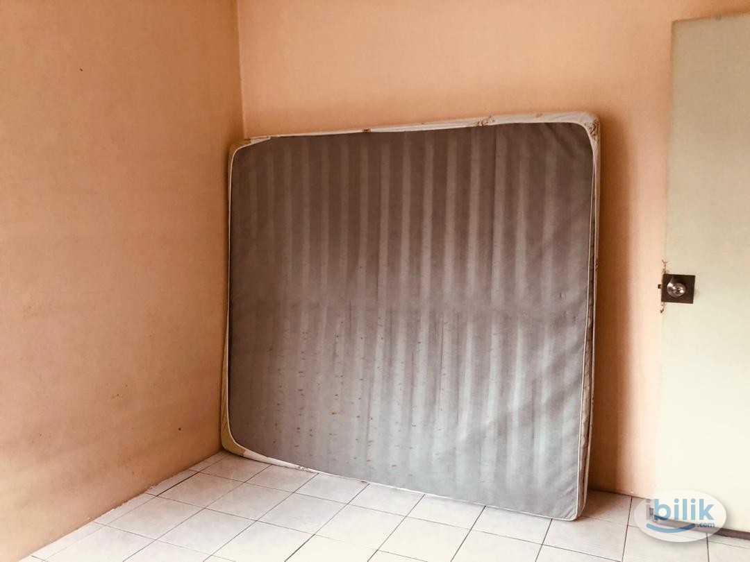 Single Room at Platinum Hill PV5, Setapak - Image 5