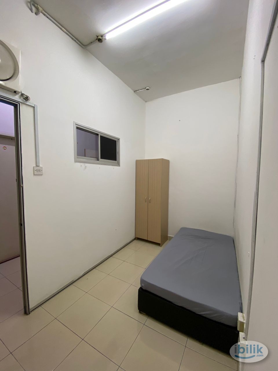 Single Room at SS2, Near Night Market, Free WiFi - Image 1