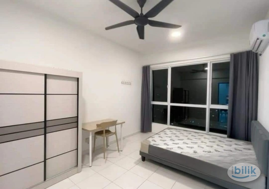 Master Room at I-Santorini, Tanjung Tokong - Image 2