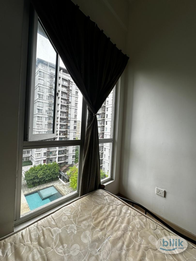 Middle Room at Anyaman Residence, Sungai Besi - Image 5