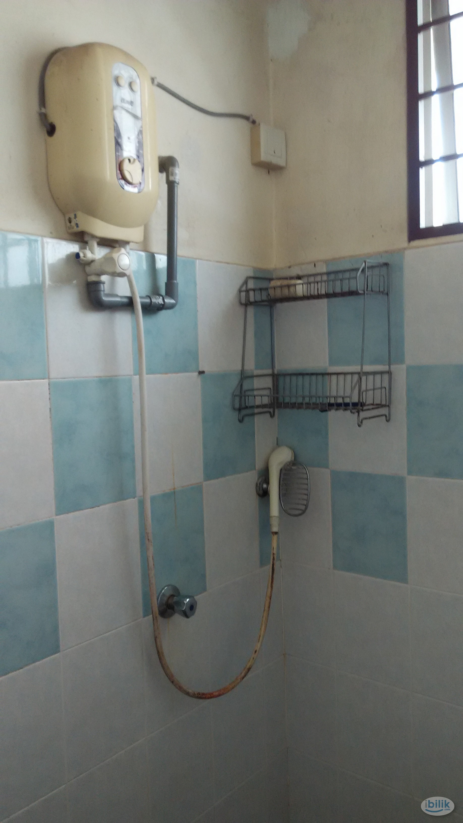 master room for rent - Image 4