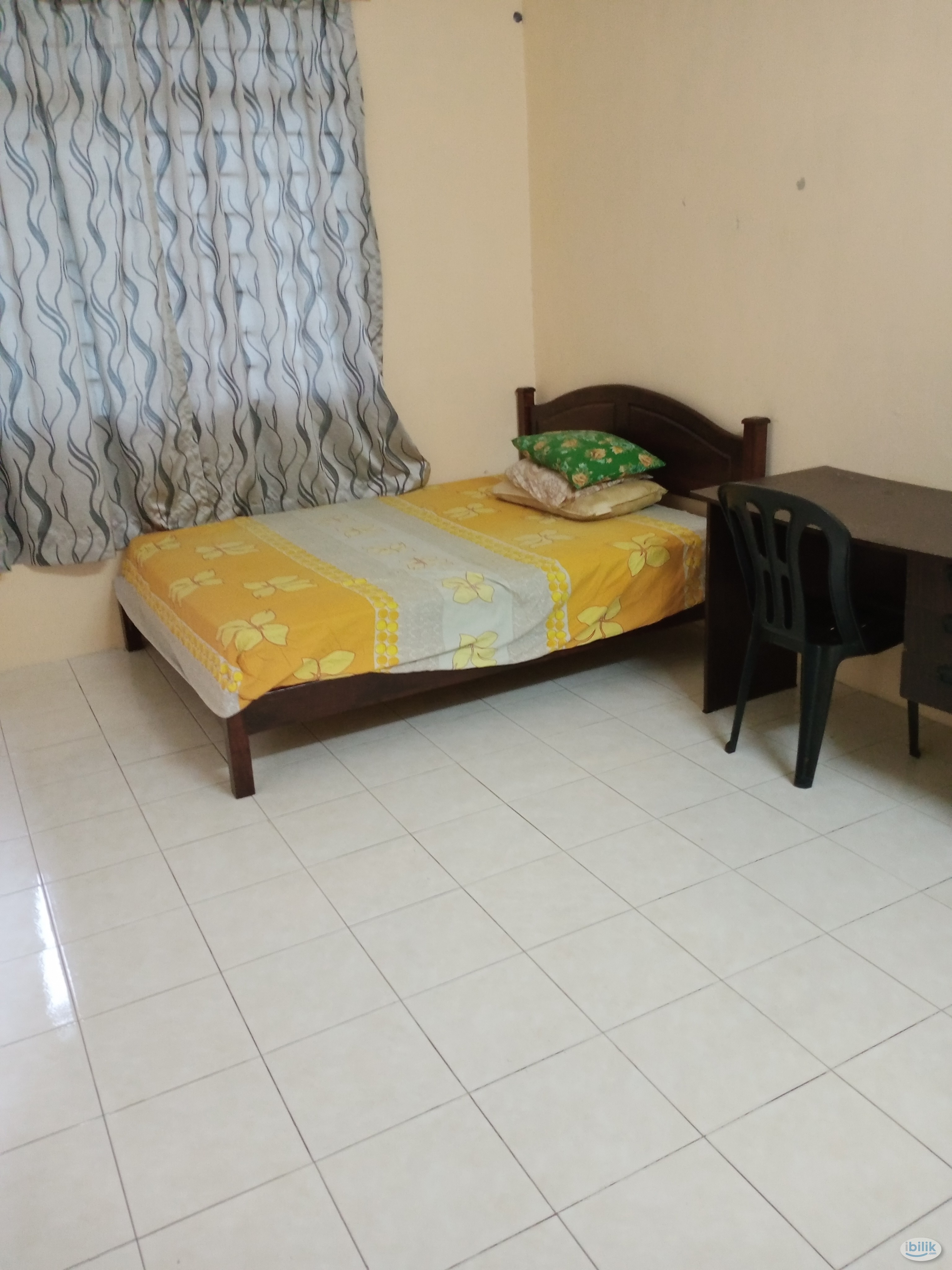 master room for rent - Image 1