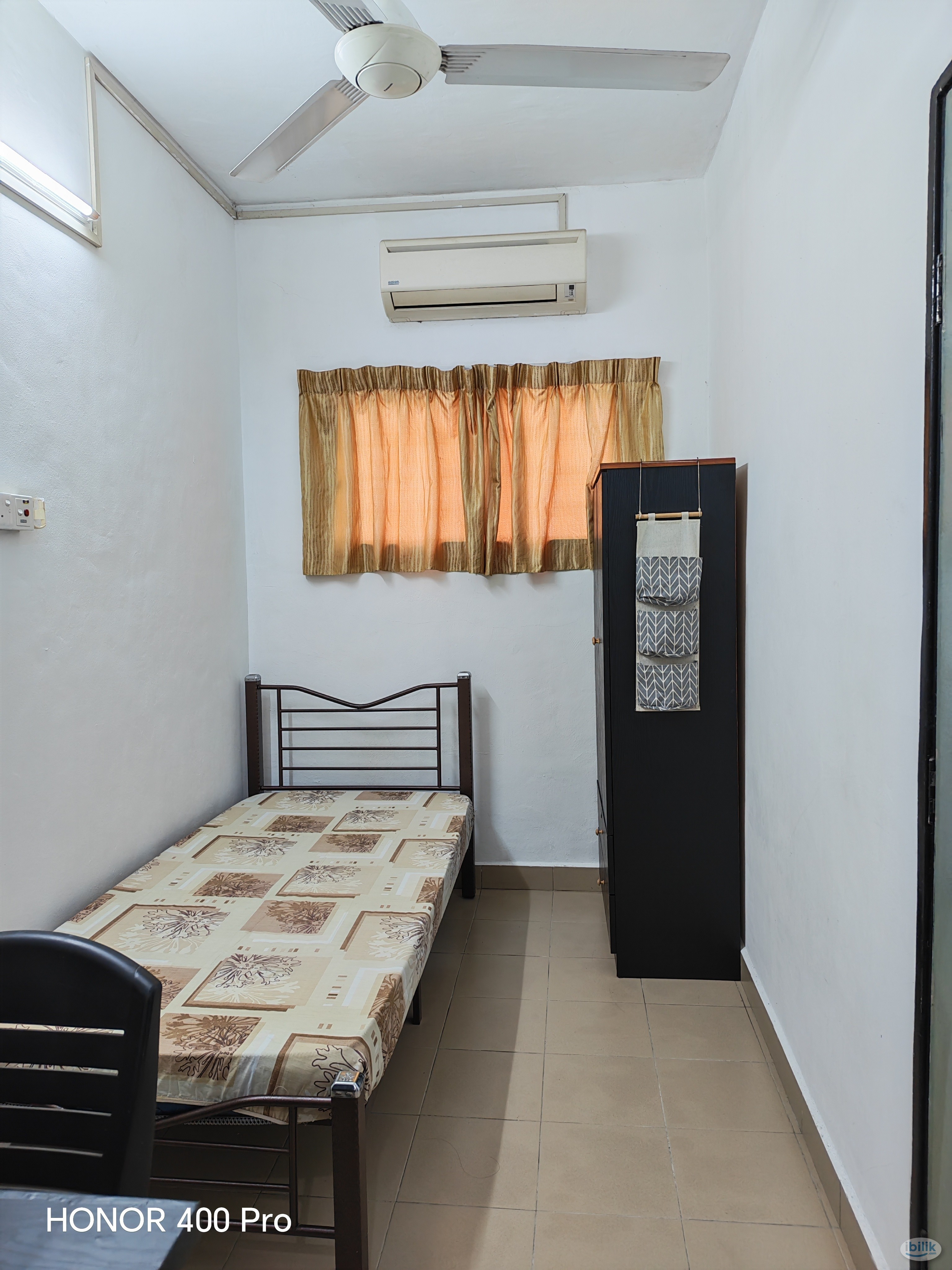 USJ2 house quiet, next to playground – fully furnished, air cond room posted by owner - Image 1