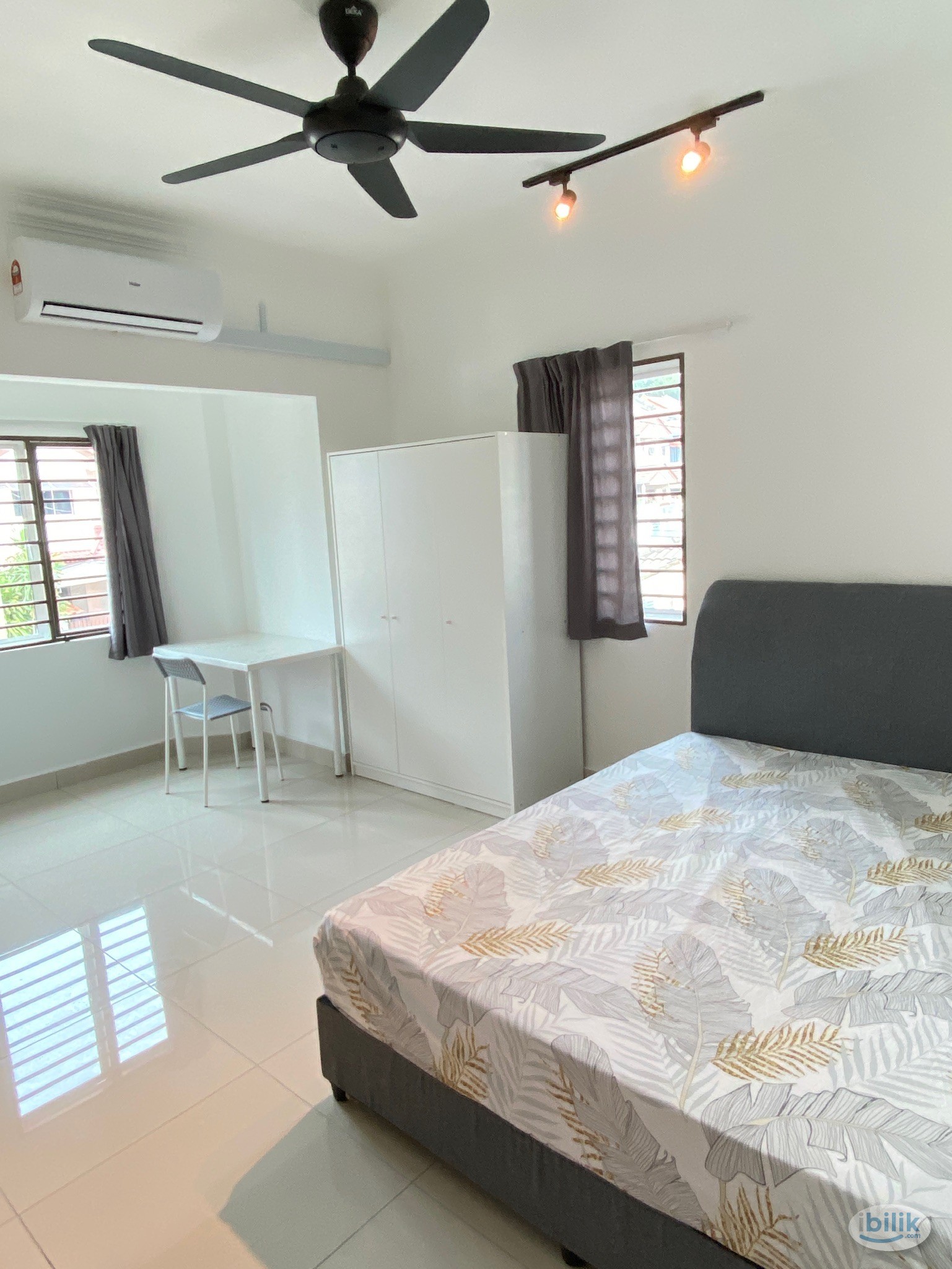Premium Fully furnished Master Room at Pusat Bandar Puchong, Puchong near PFCC and Setiawalk - Image 1