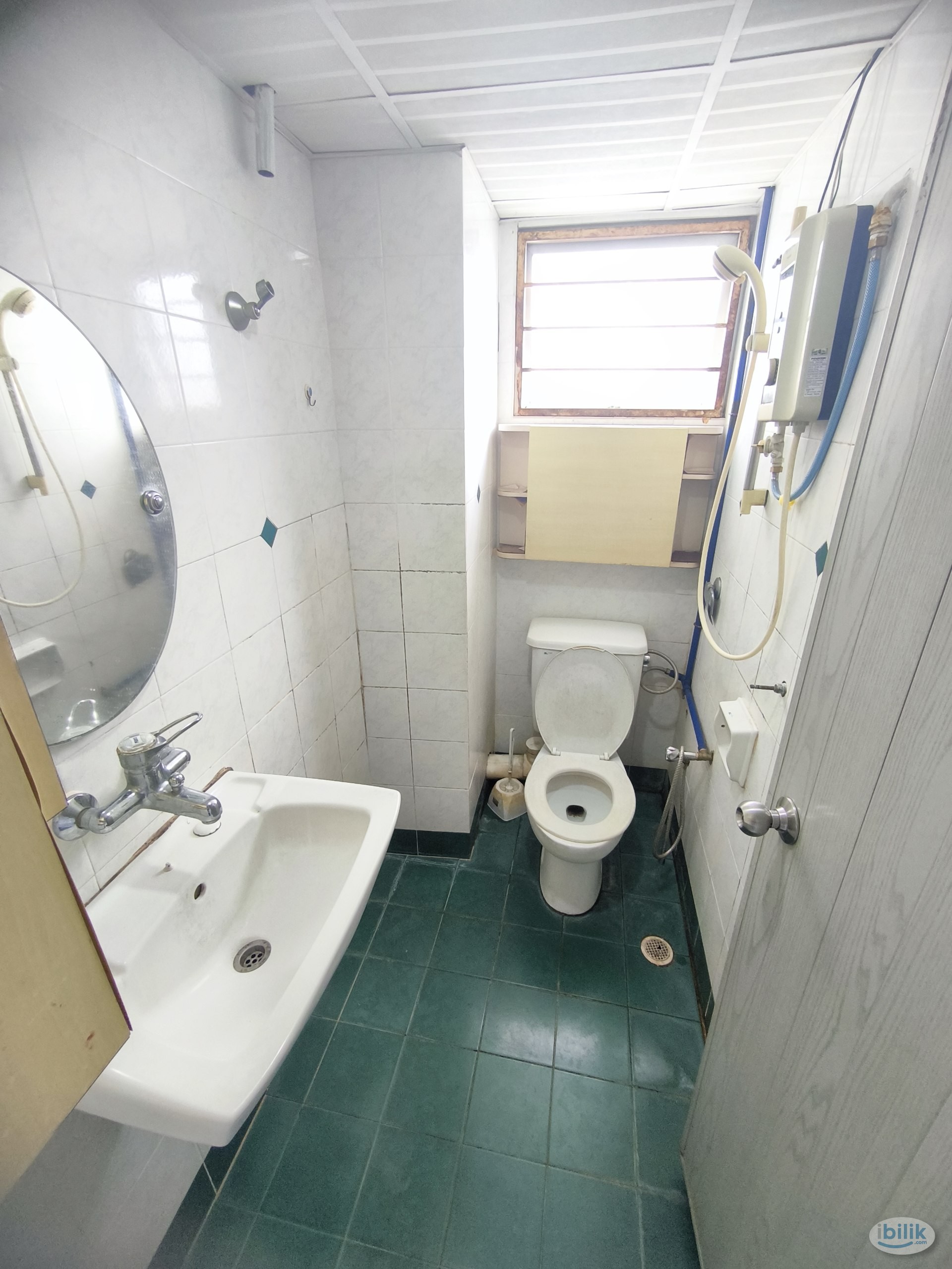 Master Room at N-Park, Batu Uban - Image 1