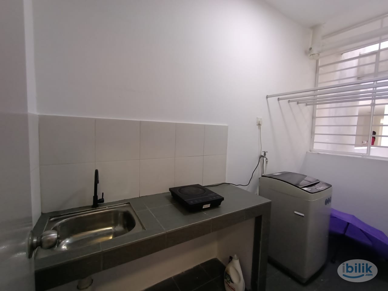 Single Room With Window and Air Cond! at Casa Residenza, Kota Damansara - Image 5