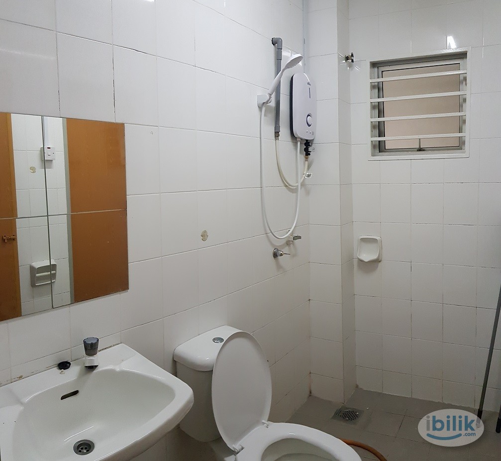 Furnished Room at Bandar Bukit Tinggi 2, Klang - Image 2