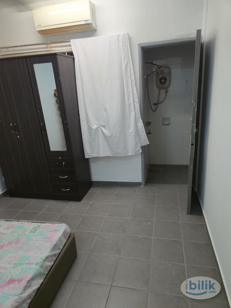 Master Room at Iris Apartment, Taman Desa - Image 3