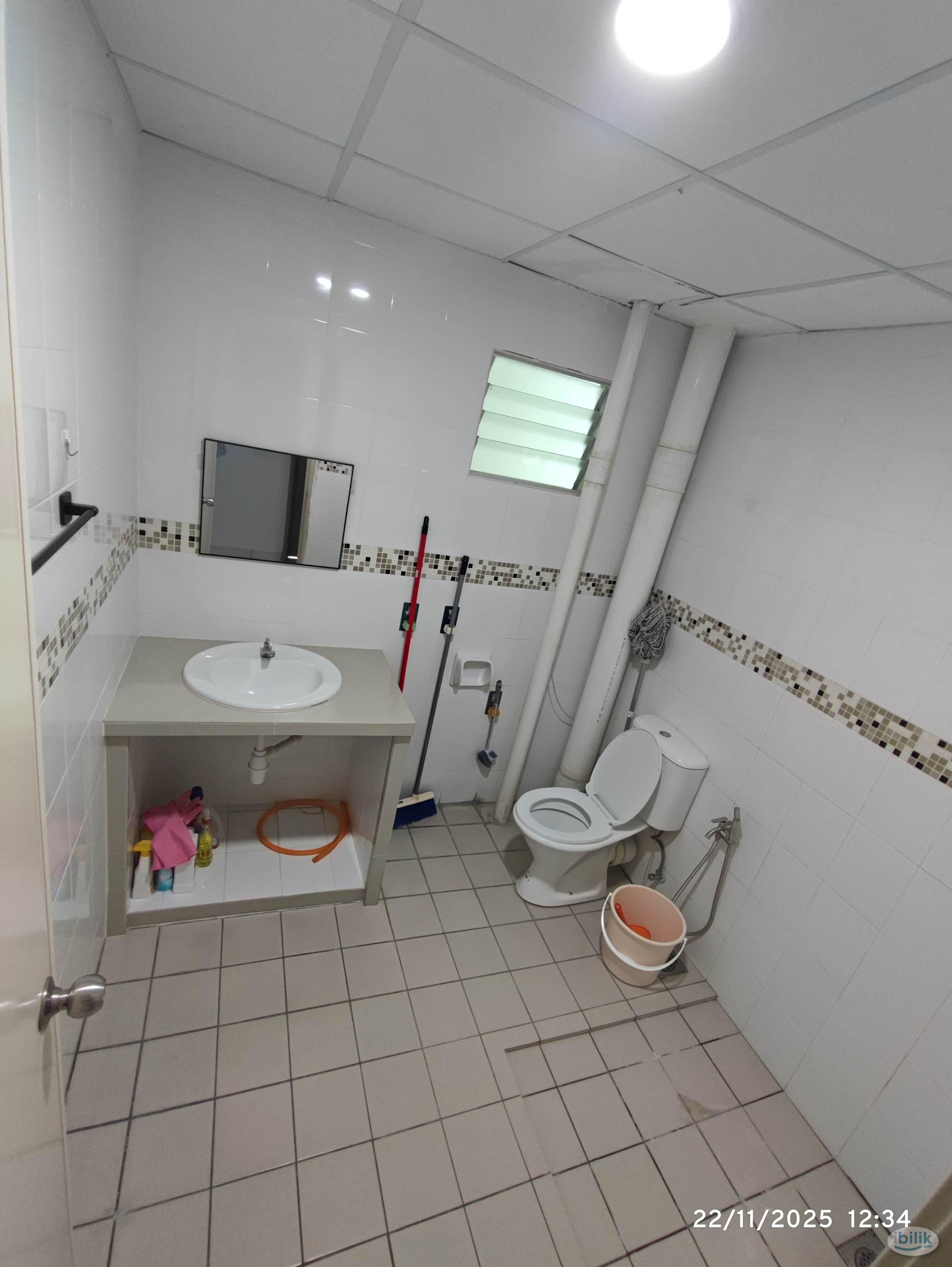 Single Room at Bayan Lepas, Penang - Image 5