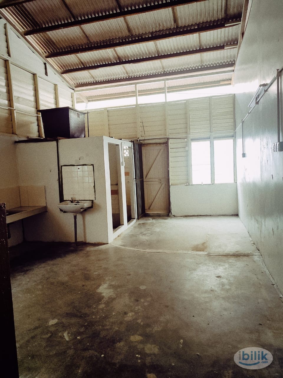 Middle Room at Segamat, Johor - Image 3
