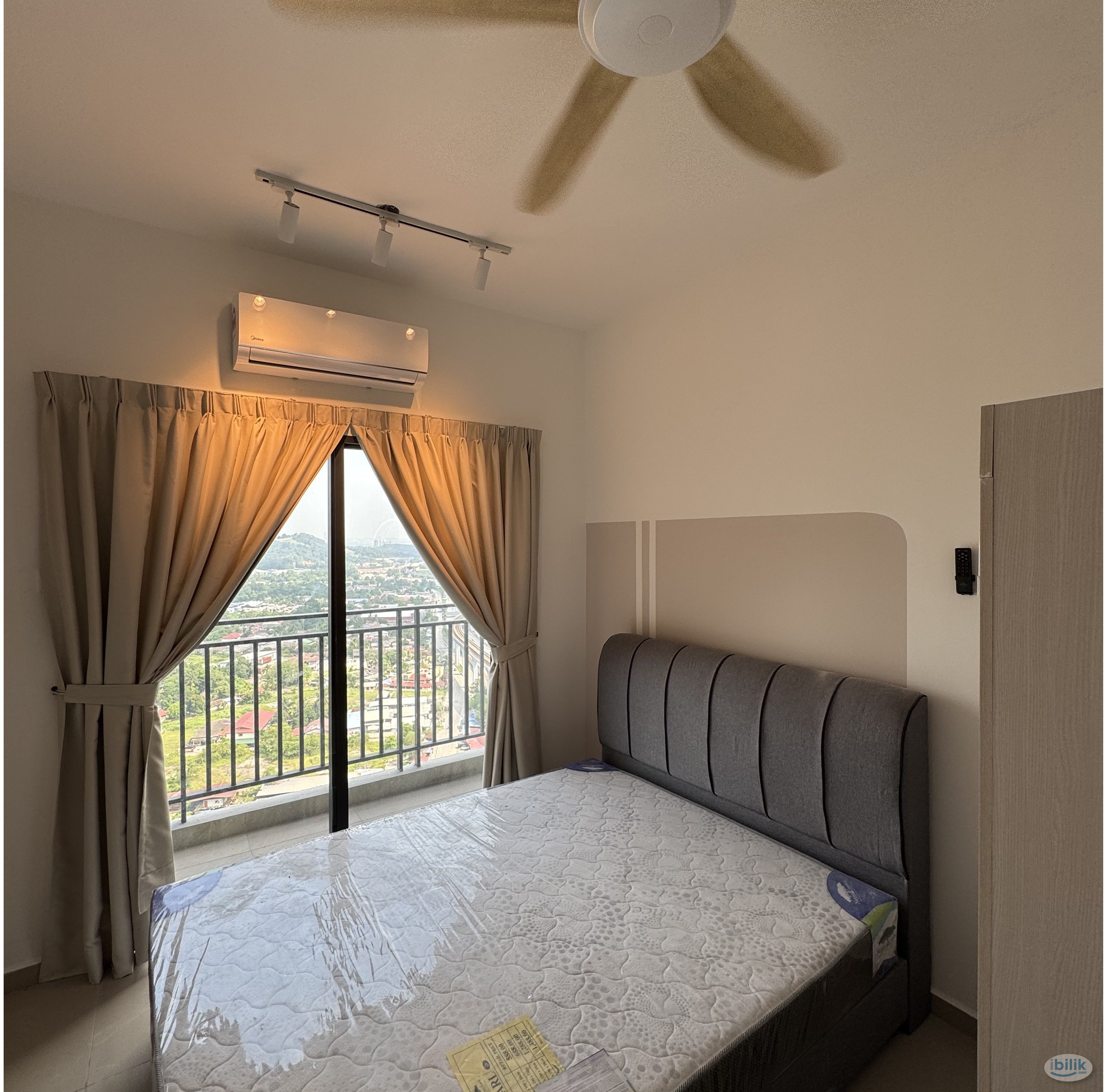 Middle Room at Metro Cheras, Cheras - Image 3