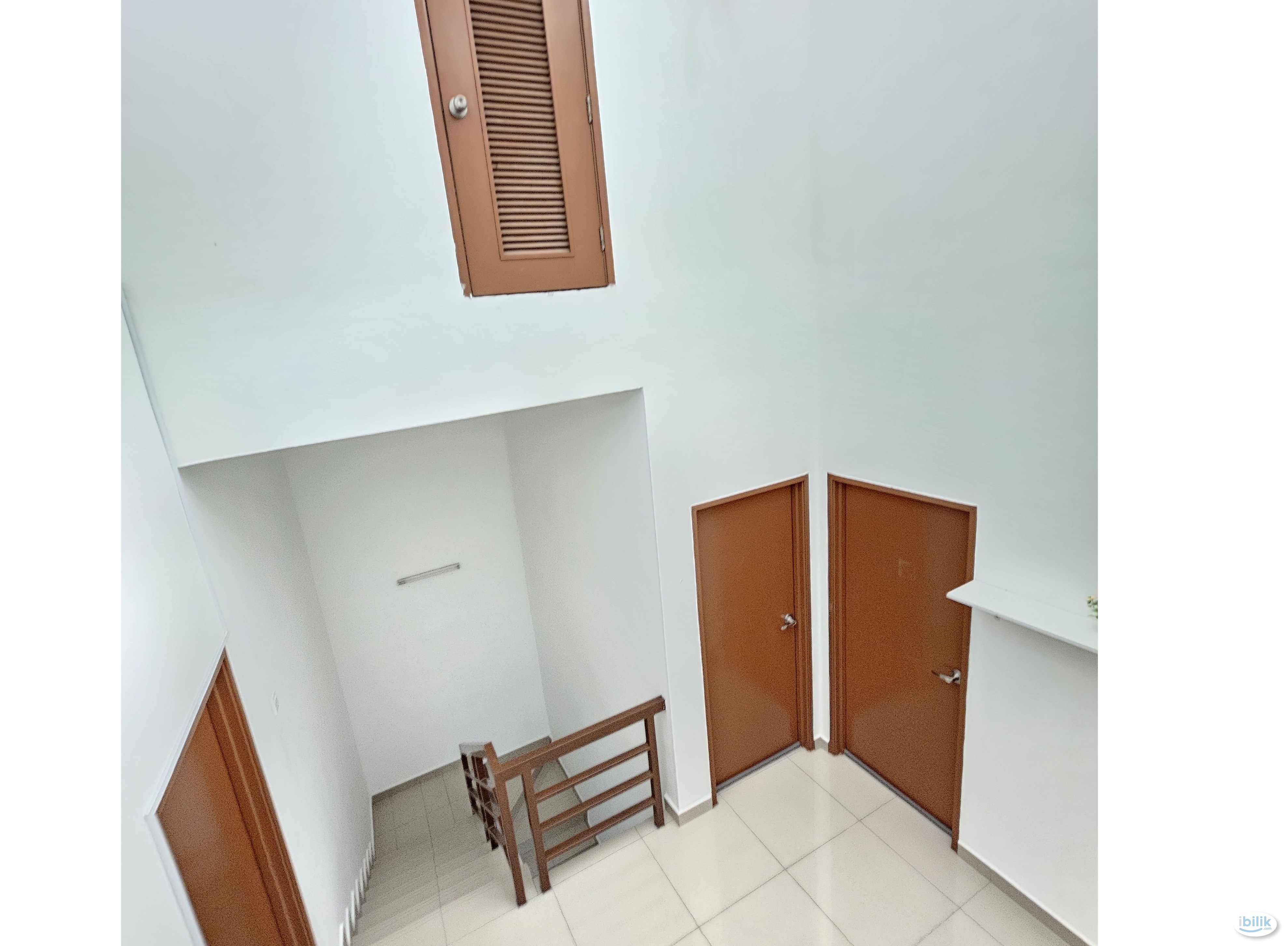 Middle Room with attached bathroom at Taman Kinrara, Puchong - Image 1