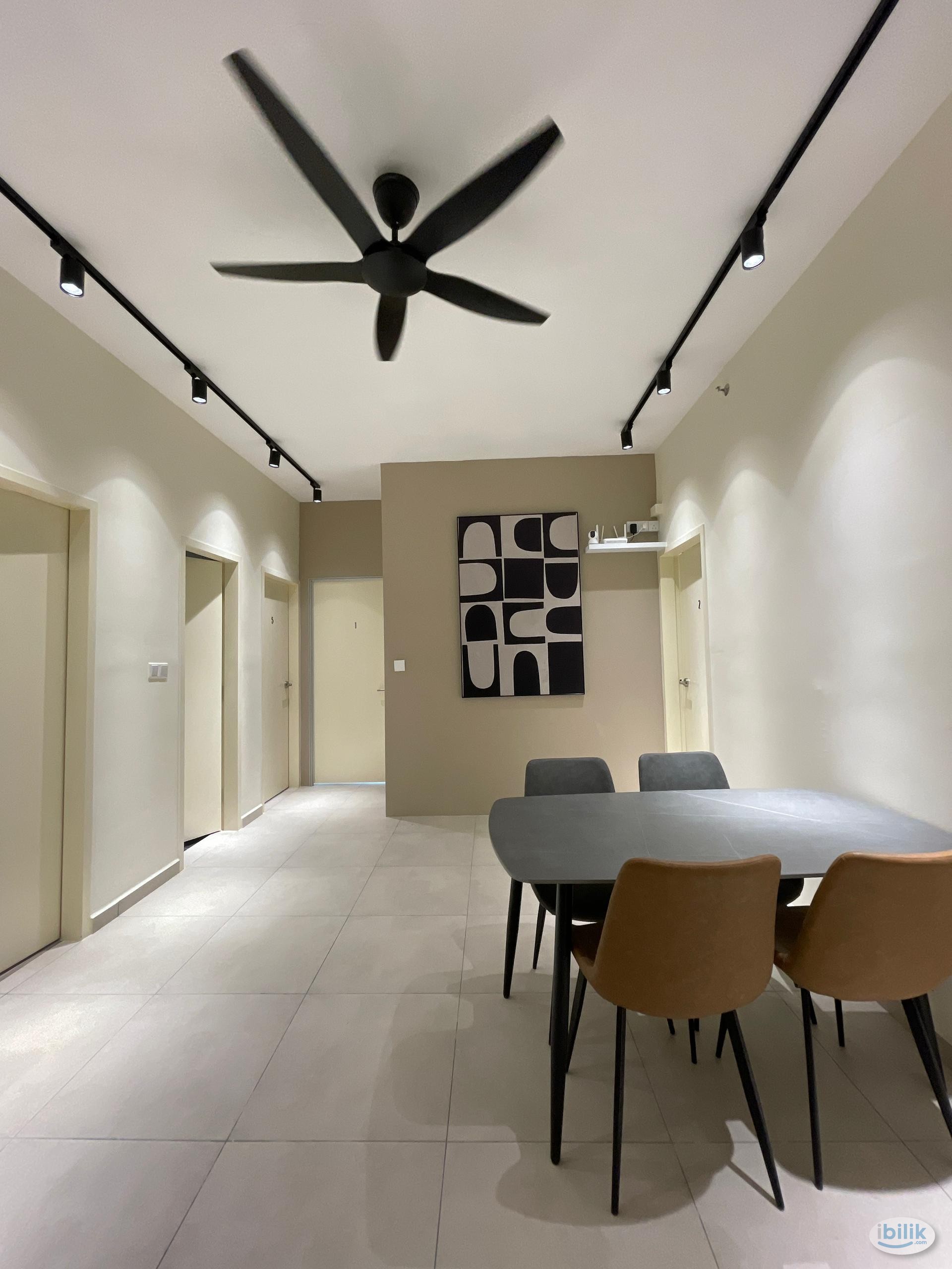 Ladies Only! Cozy Small Room @ Meta Residence – Walk to MRT! - Image 5