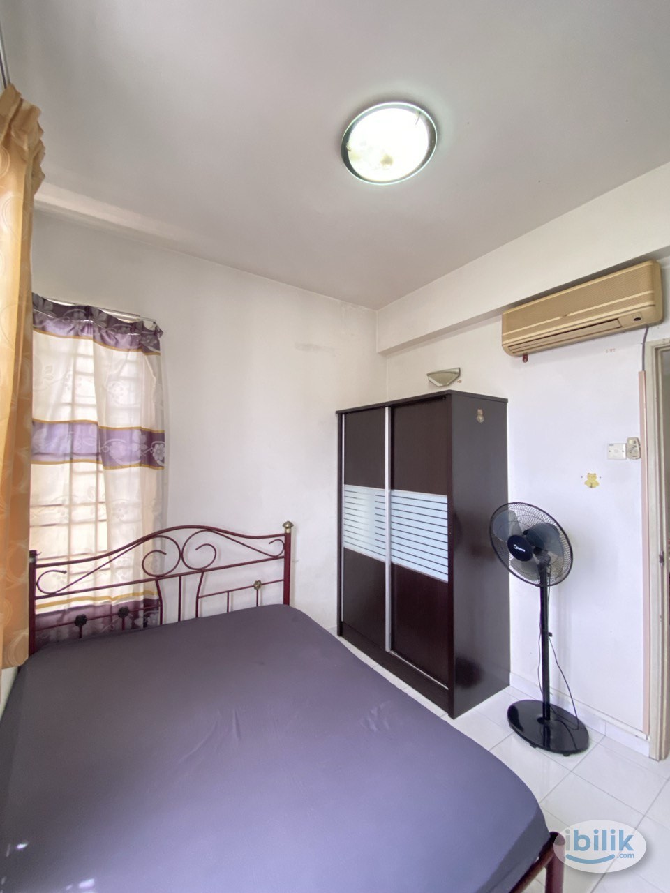 Middle Room at N-Park, Batu Uban - Image 3
