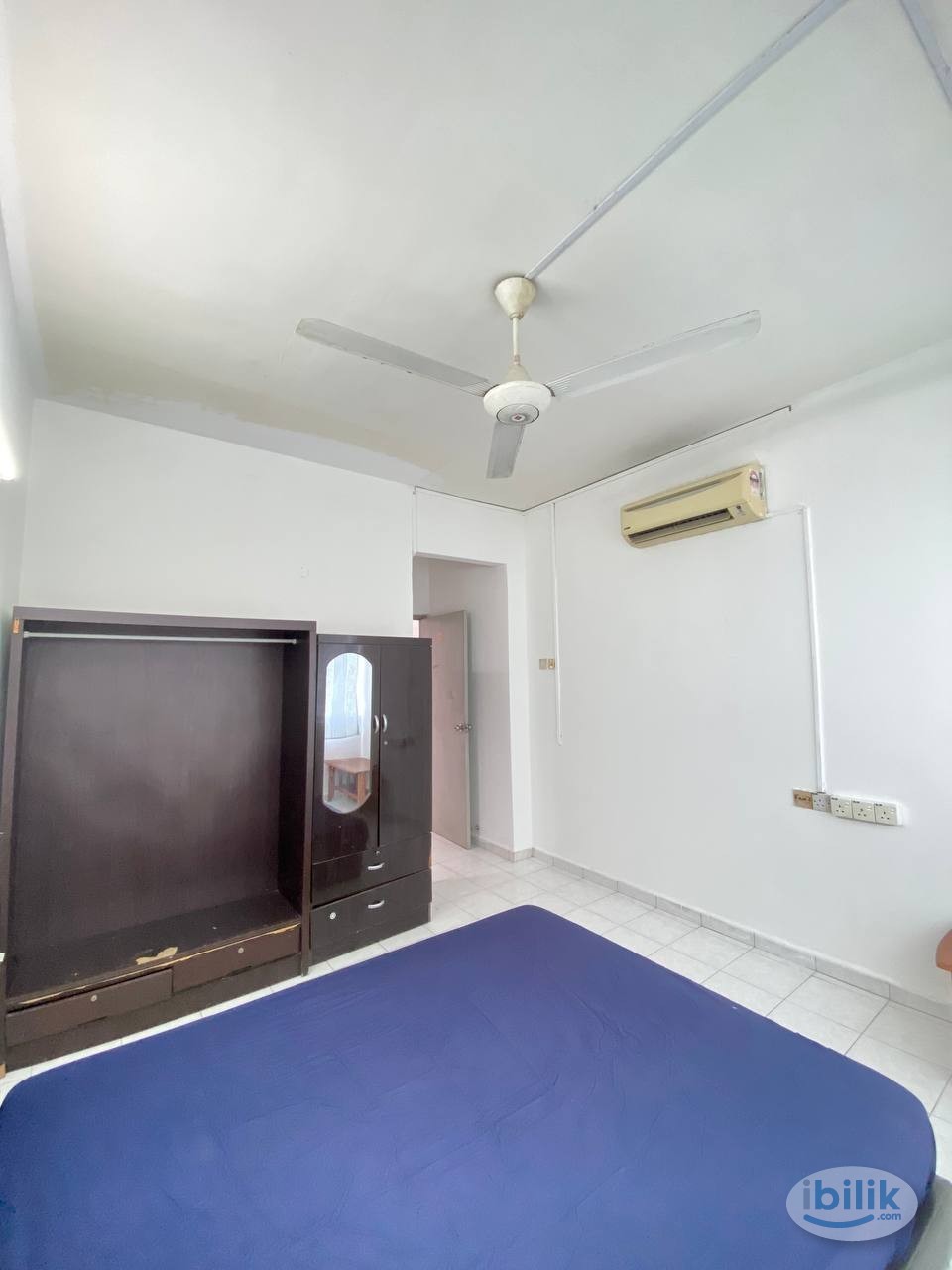 Middle Room at N-Park, Batu Uban - Image 2
