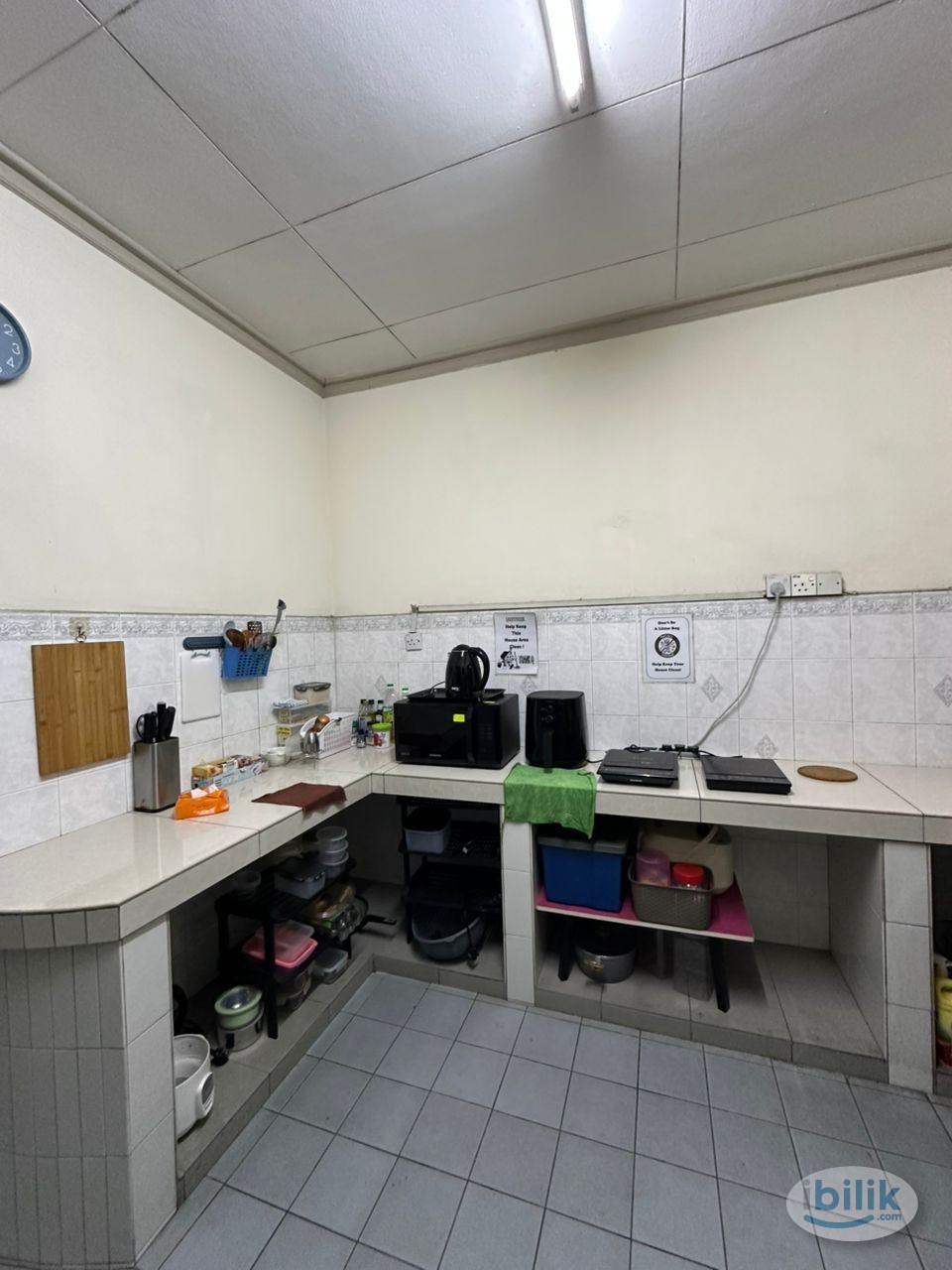 Walking Distance to Kelana Jaya LRT 🚅 Single Room at SS24 Petaling Jaya, Selangor - Image 4