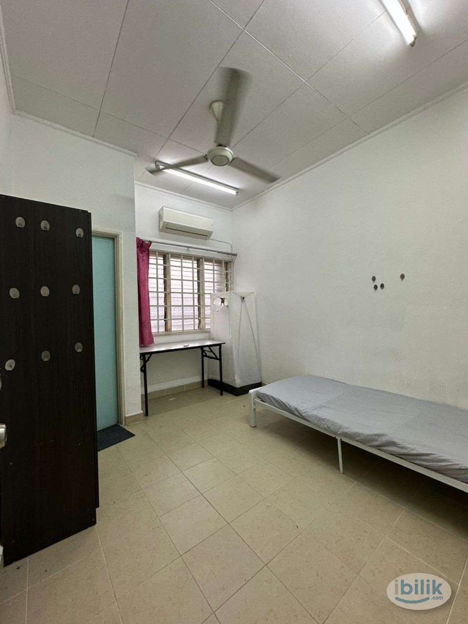 Zero Deposit & Low rental🎈Walking Distance to USJ LRT 🚄 Medium Room + Window + Aircond🏡 - Image 2