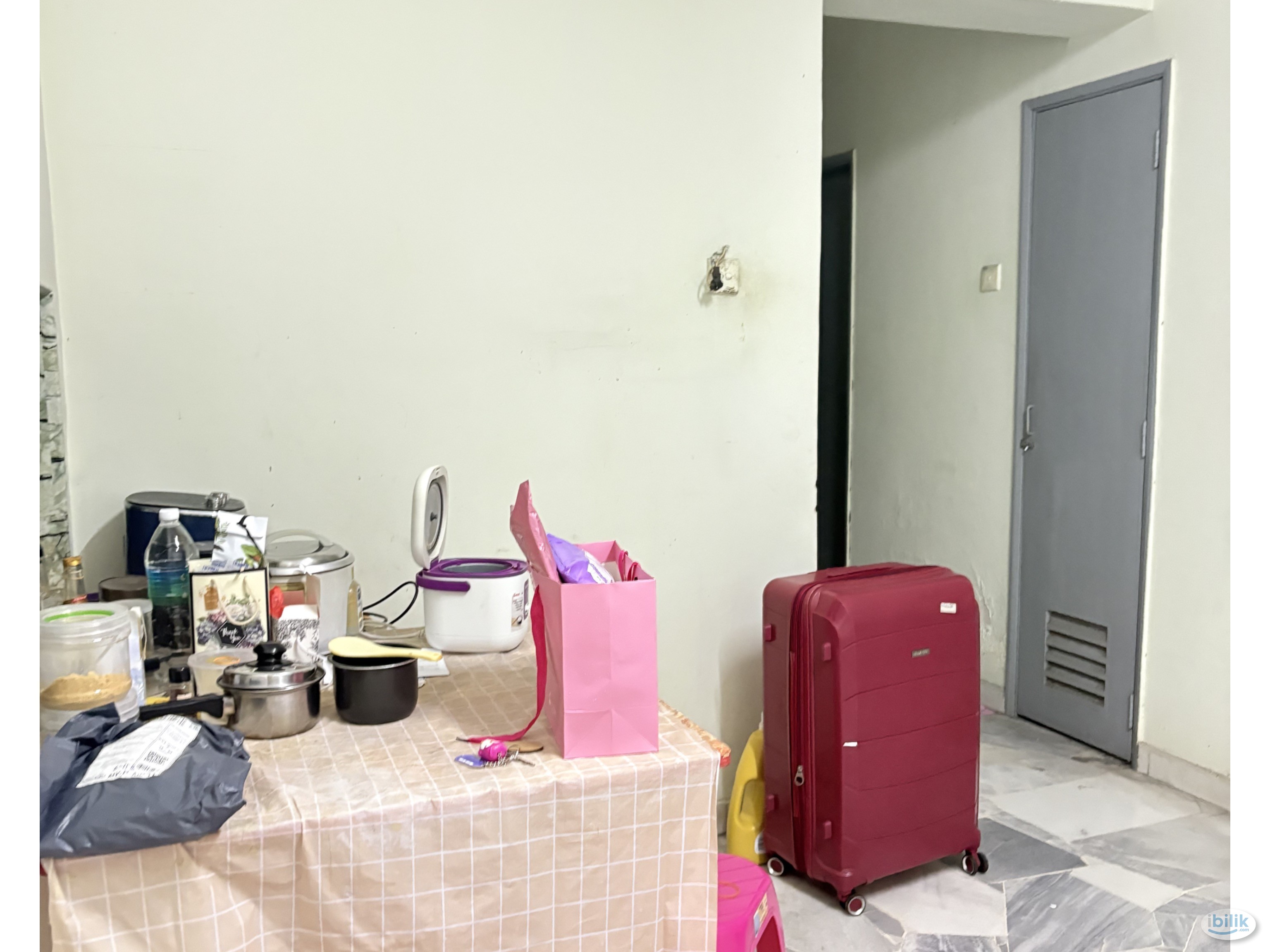 Low Deposit Sharing Room, Nearby LRT - Image 2