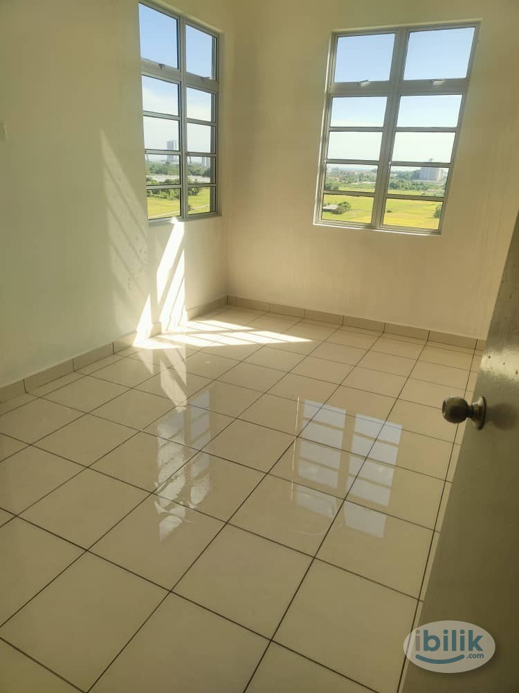 Master Room at Klebang, Melaka - Image 1