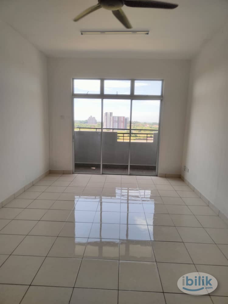 Master Room at Klebang, Melaka - Image 3