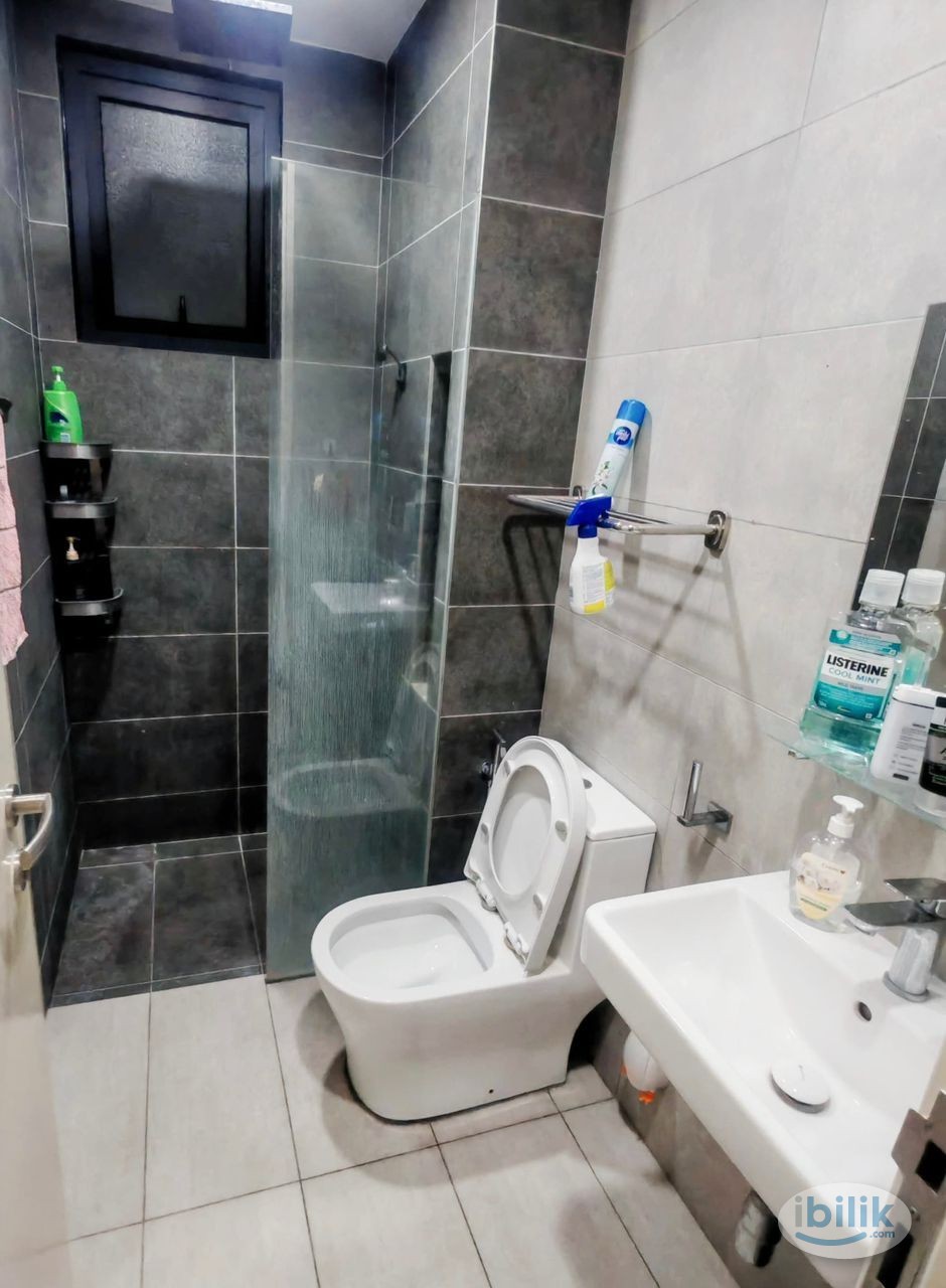 5mins Walk to LRT, Middle Room Fully Furnished @ SkyMeridien Sentul - Image 5