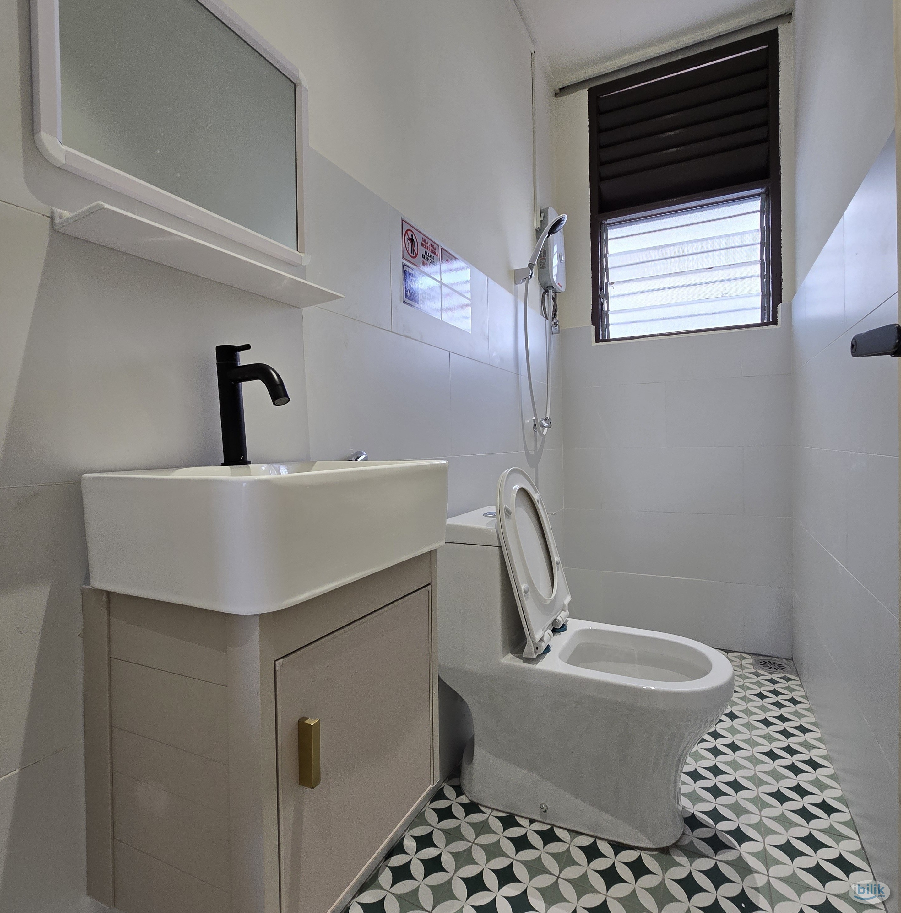 Single Room Walk Plaza 33 Digital Mall LRT Asia Jaya - Image 3