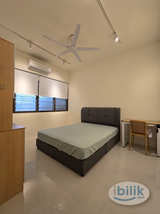 Queen room walk Plaza33 Digital Mall LRT Asia Jaya - Image 1