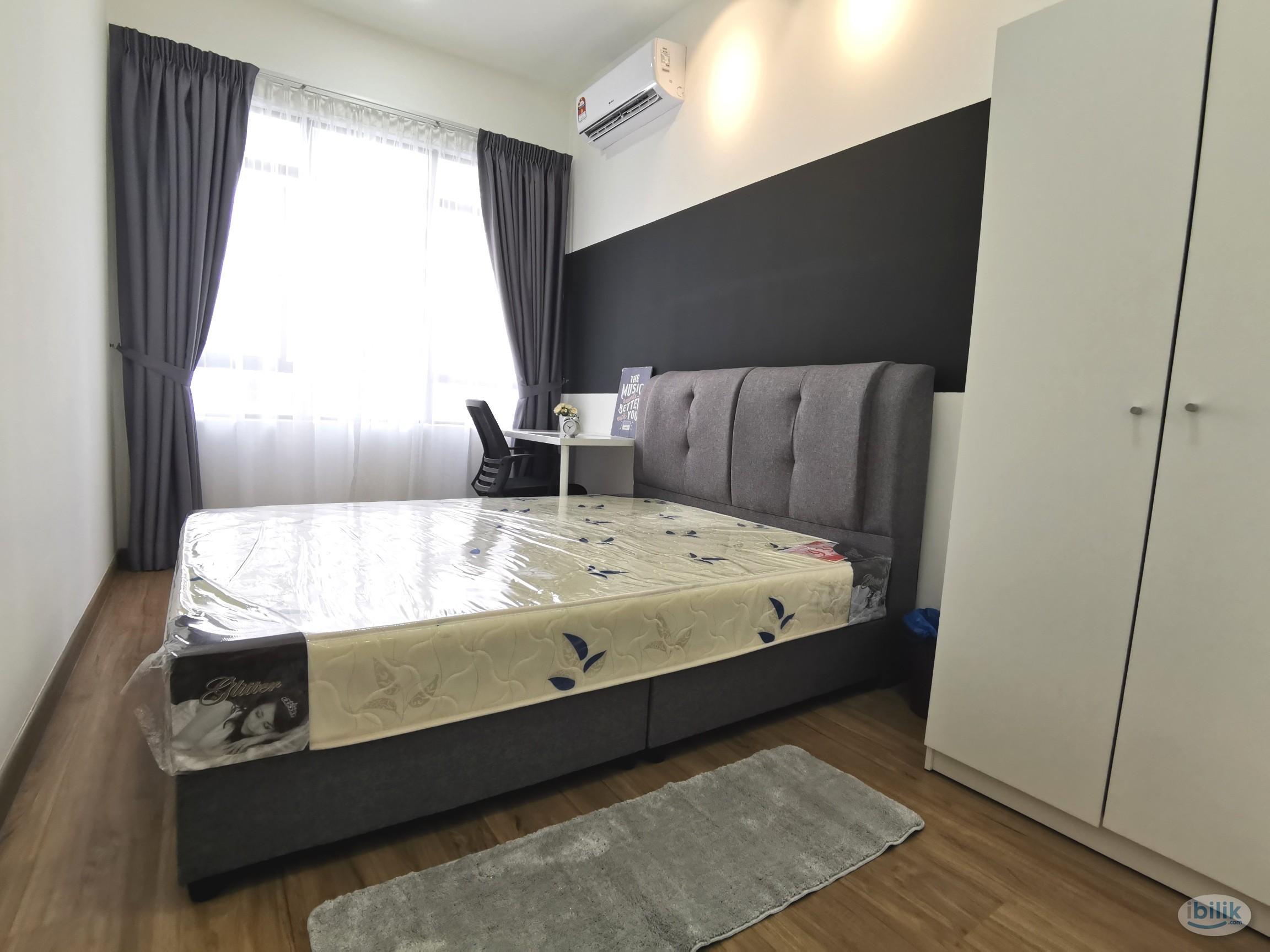✨[COZY MEDIUM ROOM]✨LARGE room space!! Non-partition! 😊Come see to Believe it! - Image 1